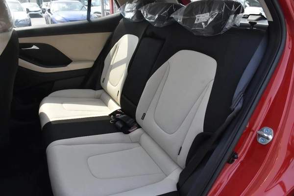 CRETA 1.5 GCC 2026 | RED