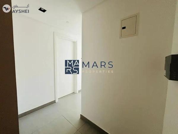 Charming Corner 1BHK Apartment, Cozy & Modern