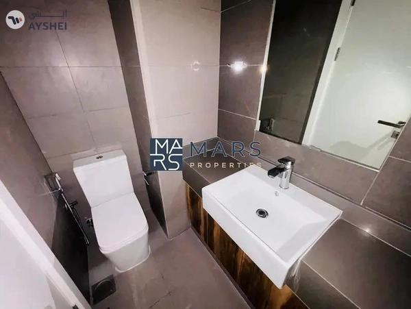 Charming Corner 1BHK Apartment, Cozy & Modern