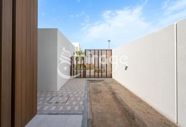 Single Row | Spacious 4BR TH | Premium Location