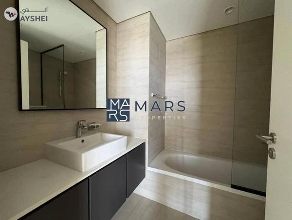 Modern & spacious living 2BR-hearth of sharjah