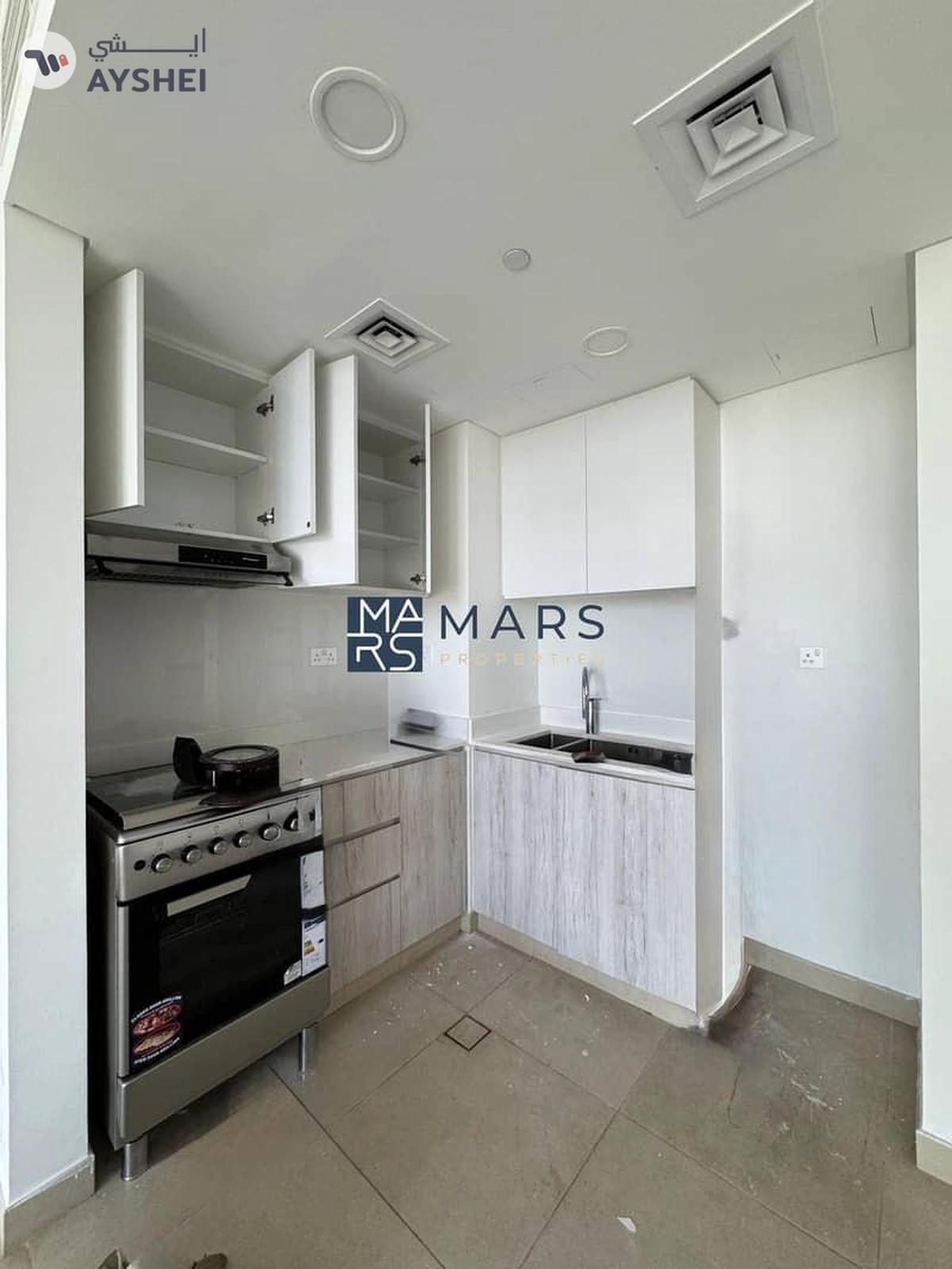 Modern & spacious living 2BR-hearth of sharjah-3-3