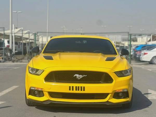 فورد موستانج 2015 مواصفات خليجية كير عادي GT بحالة جيدة