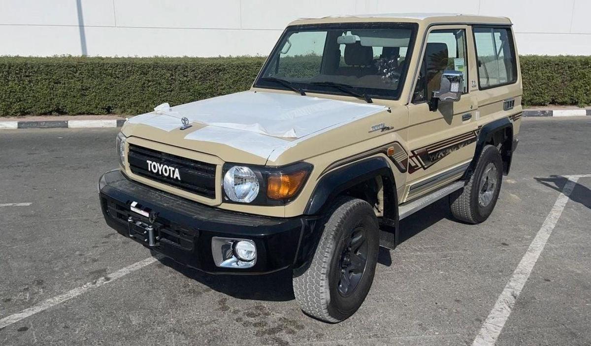 Toyota Land Cruiser 70 TOYOTA LANDCRUISER 2 DOOR CAPSULE 70TH ANNIVERSARY-2-2