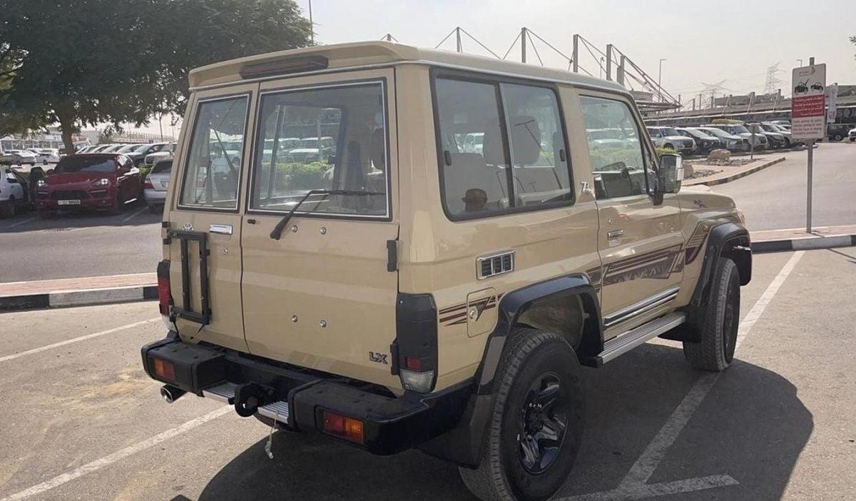 Toyota Land Cruiser 70 TOYOTA LANDCRUISER 2 DOOR CAPSULE 70TH ANNIVERSARY-3-3