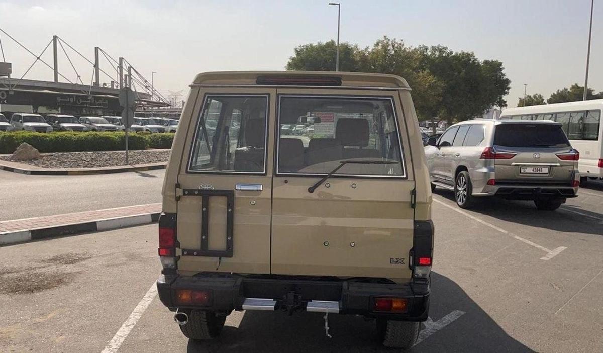 Toyota Land Cruiser 70 TOYOTA LANDCRUISER 2 DOOR CAPSULE 70TH ANNIVERSARY-4-4
