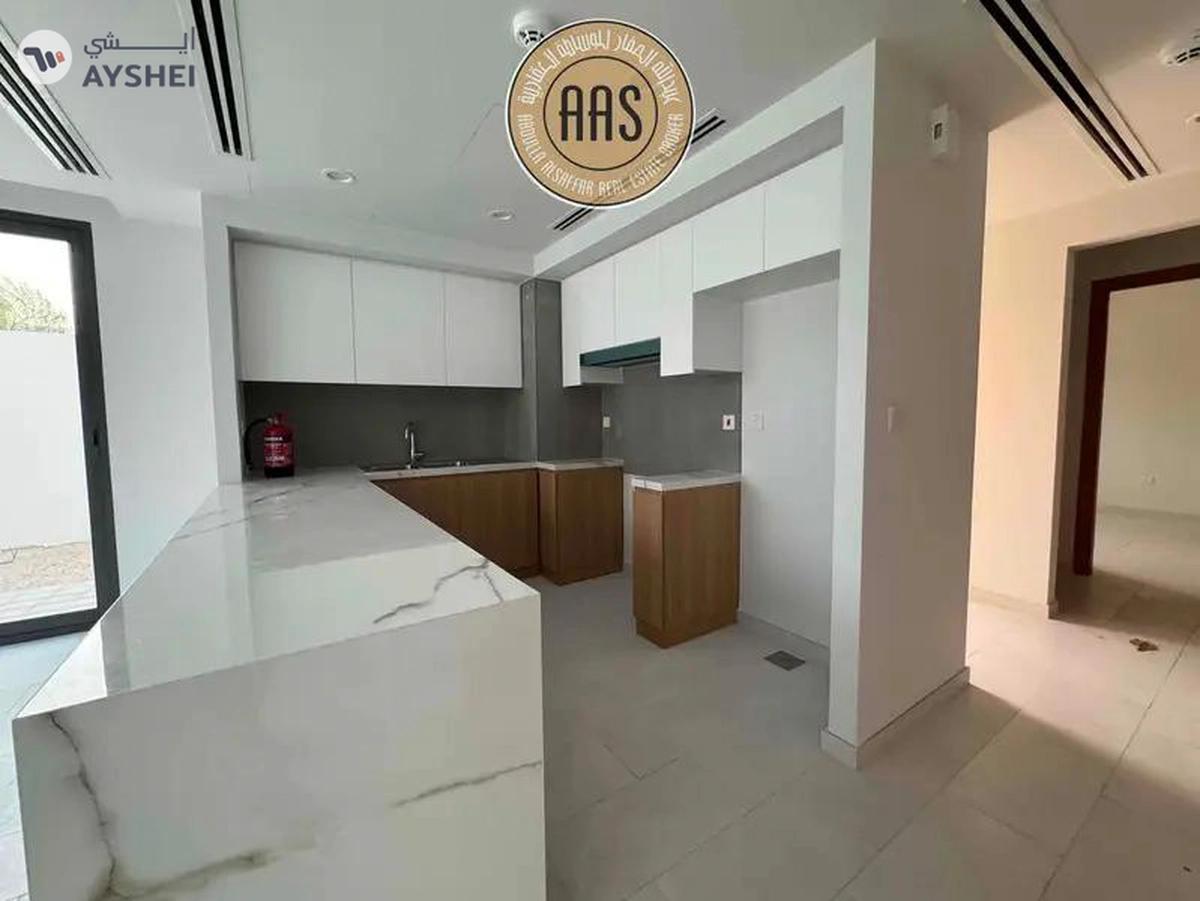 Deal Of The Day ! 4 Bed Townhouse Villa Available For Rent in Villanova-2-2