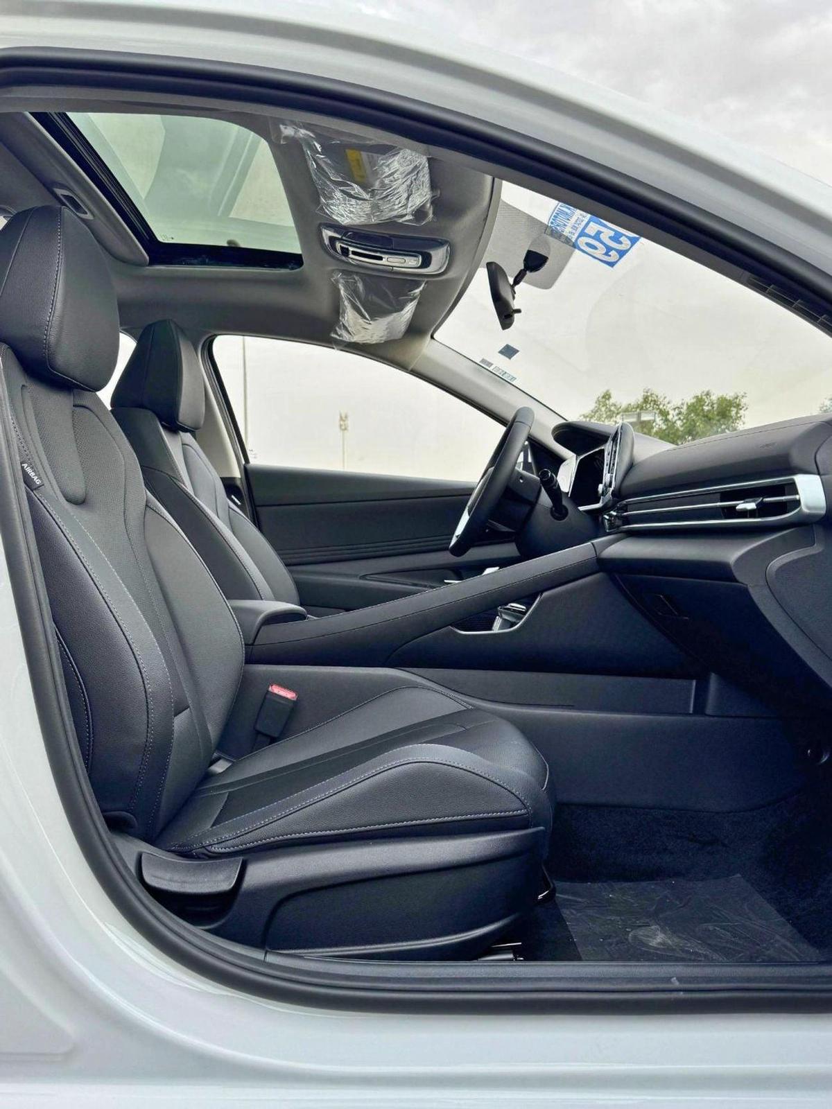 Hyundai Elantra ELITE / 1.5L PETROL, SUNROOF WITH LEATHER, CHINESE SPCES (CODE# ELITE)-5-5