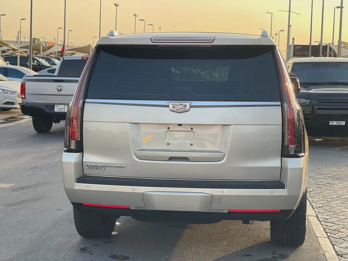 Cadillac Escalade Platinum Luxury 2015 GCC Specs-5-5