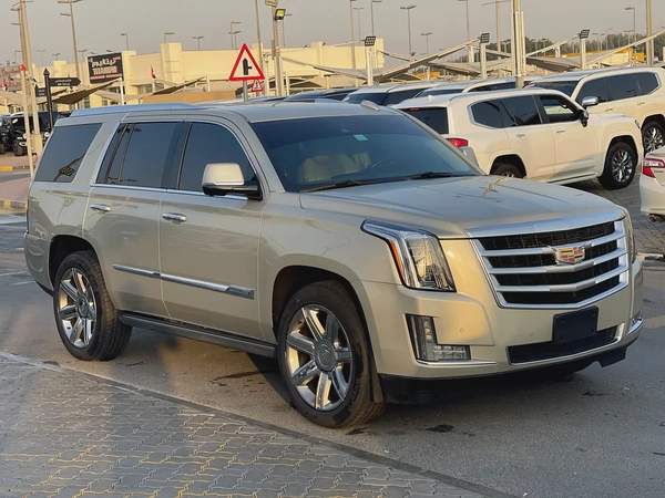 Cadillac Escalade Platinum Luxury 2015 GCC Specs