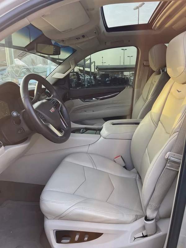 Cadillac Escalade Platinum Luxury 2015 GCC Specs