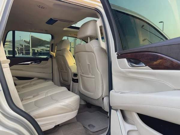 Cadillac Escalade Platinum Luxury 2015 GCC Specs