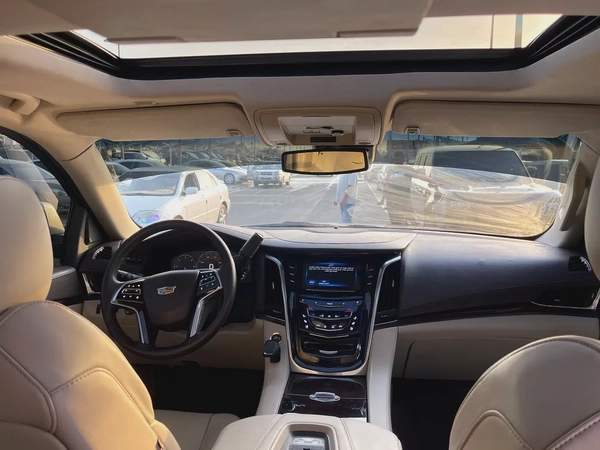 Cadillac Escalade Platinum Luxury 2015 GCC Specs