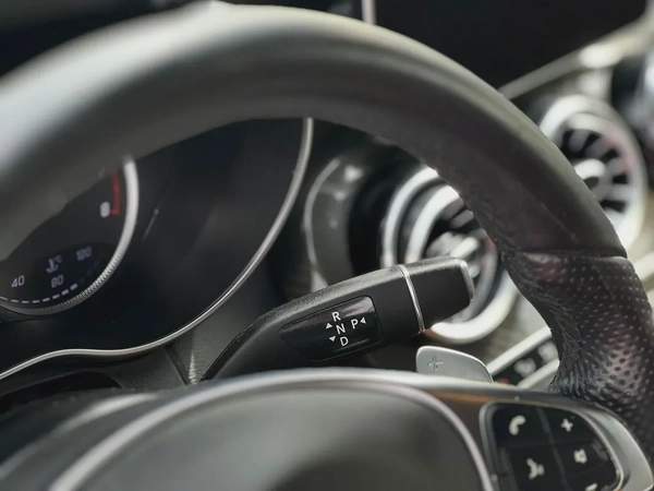 2017 Mercedes - Benz C200 | Coupe | Korean Specs | V4 | Ref#922