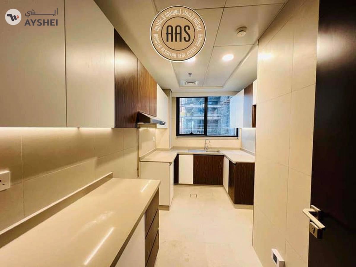 Luxury Living || Spacious 2 Bedroom Hall || Balcony || In 121K Only-10-10