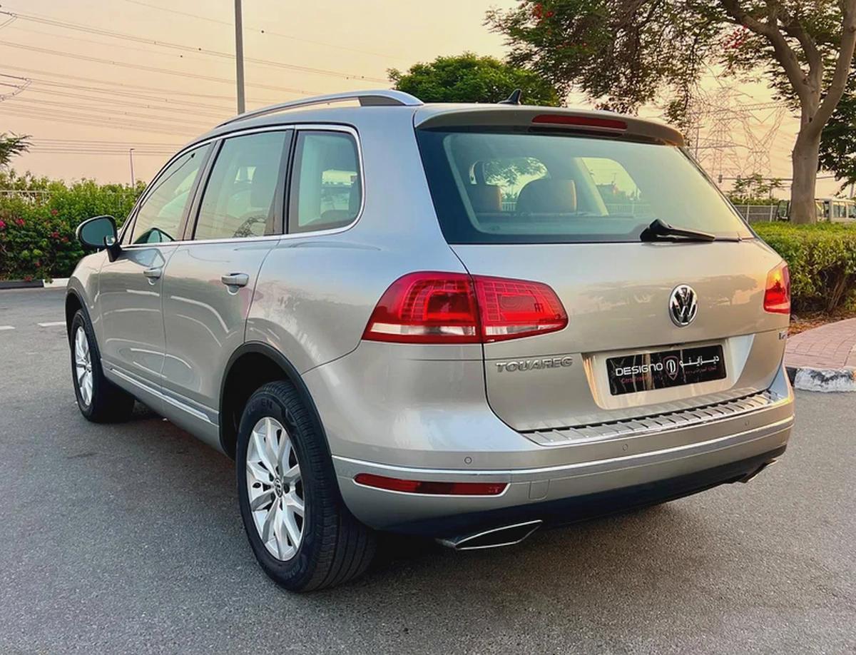 VOLKSWAGEN TOUAREG 2018 V6 FULL SERVICE HISTORY GCC SPEC-3-3
