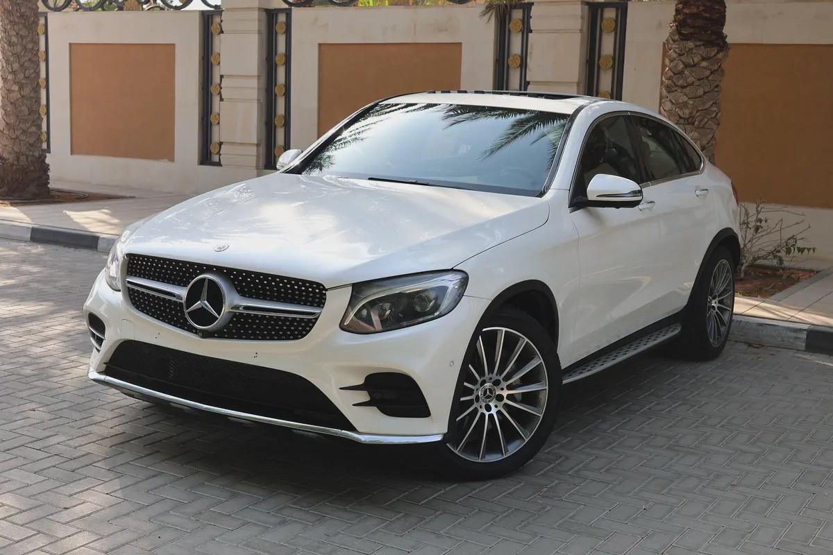 GLC250 COUPE AMG - GCC SPECS - FULL SERVICE HISTORY - ACCIDENT FREE - EXCELENT CONDITION --0-0