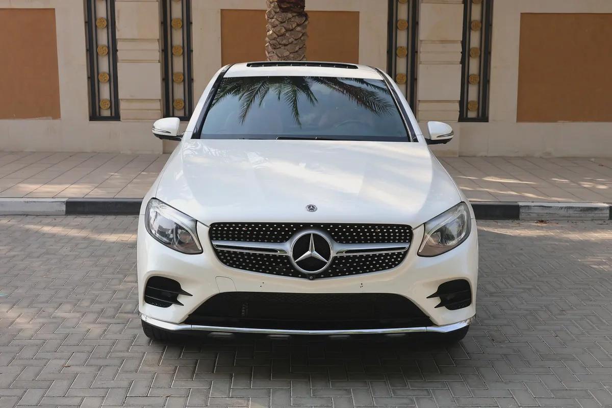 GLC250 COUPE AMG - GCC SPECS - FULL SERVICE HISTORY - ACCIDENT FREE - EXCELENT CONDITION --6-6