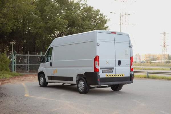 Peugeot Boxer Delivery Van | GCC Specs | Ref#P95395