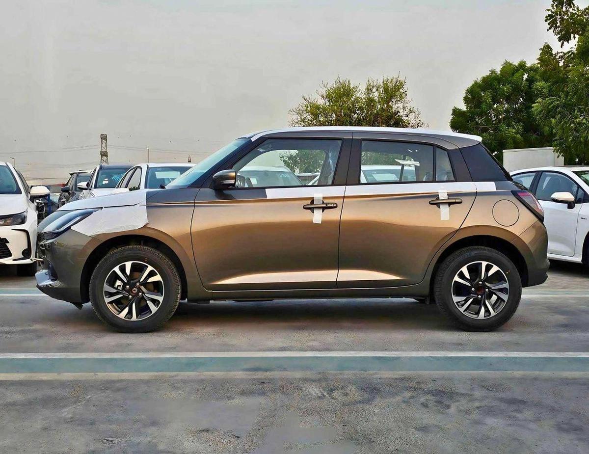 Suzuki Swift GLX / 1.2L PETROL A/T/ PUSH START / REAR PARKING SENSOR / REAR CAMERA (CODE # GLX)-3-3