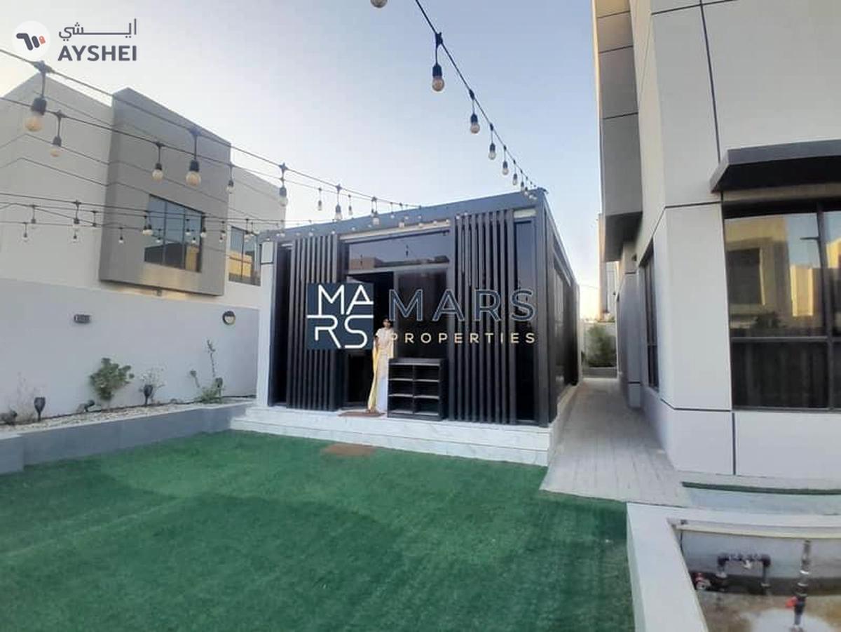 brand-new | Furnished | Specious | unique villa | modern-18-18