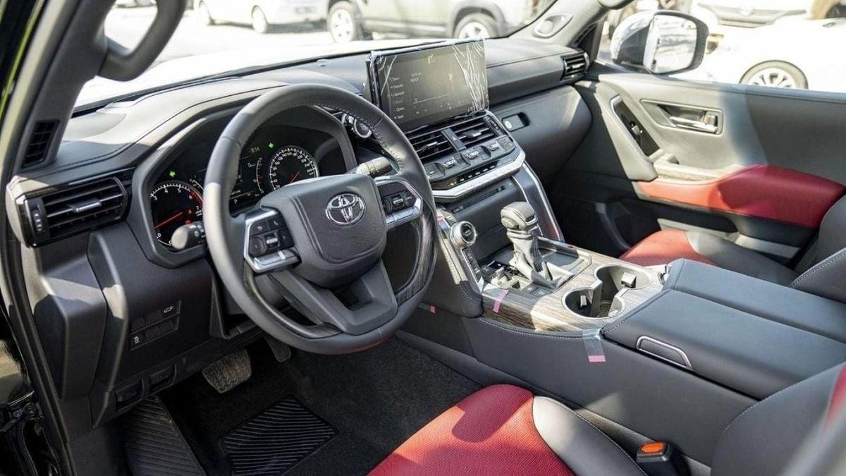 Toyota Land Cruiser TOYOTA LC300 3.5L VX-R 10-AT MY25-15-15