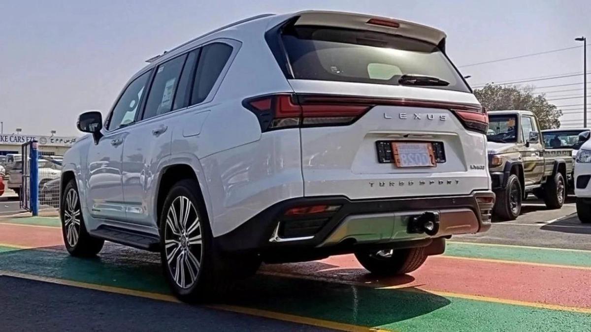 Lexus LX600 LEXUS LX 600 TURBO SPORTS-7-7