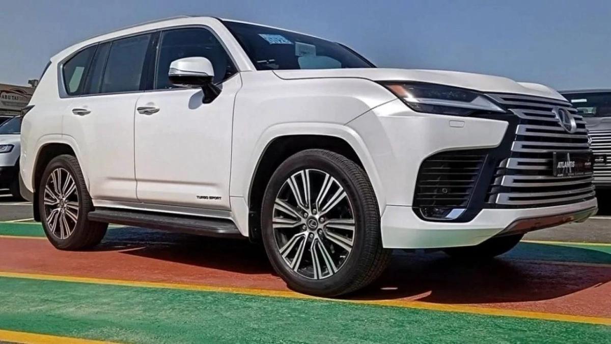 Lexus LX600 LEXUS LX 600 TURBO SPORTS-4-4