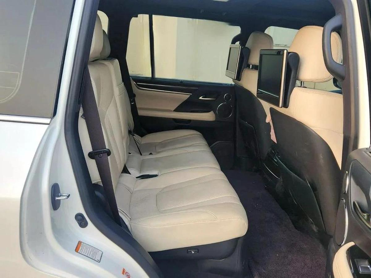 Lexus LX 570 Platinum 5.7L. Al- Futtaim Motors-10-10