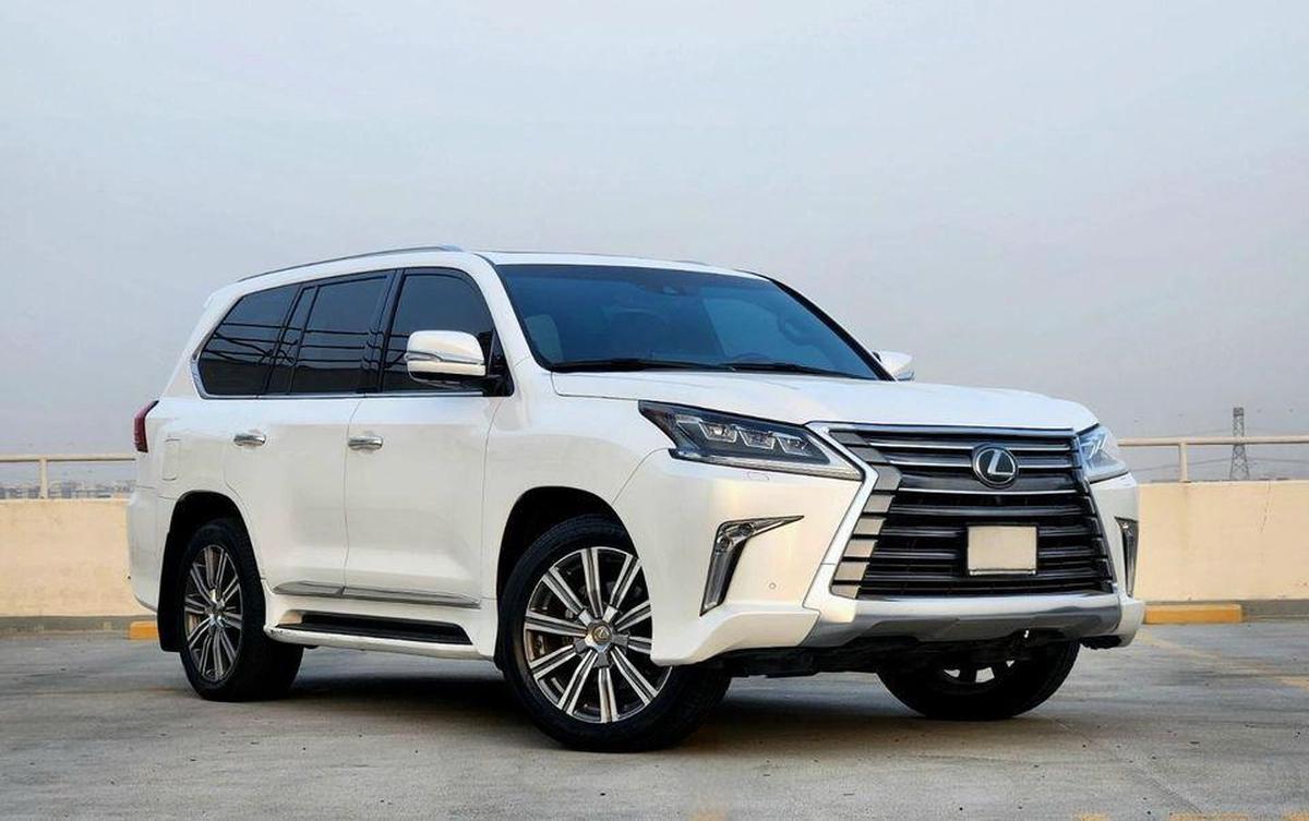 Lexus LX 570 Platinum 5.7L. Al- Futtaim Motors-0-0