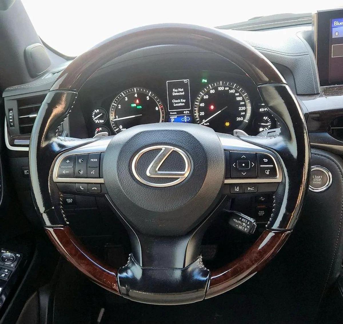 Lexus LX 570 Platinum 5.7L. Al- Futtaim Motors-6-6