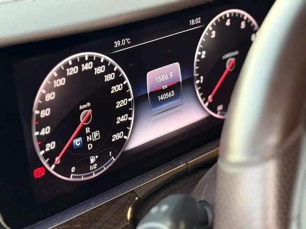 Mercedes E200, Gulf, 63 kit, in agency condition
