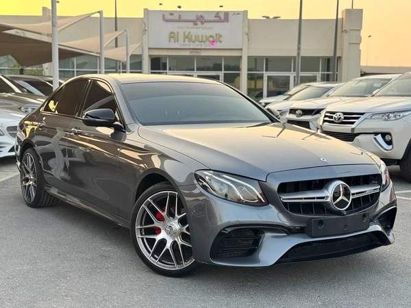 Mercedes E200, Gulf, 63 kit, in agency condition