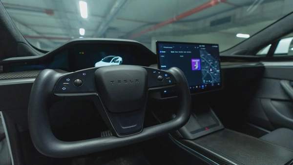 2022 Tesla Model S Plaid | 1,020 HP | Only 1,100 km!