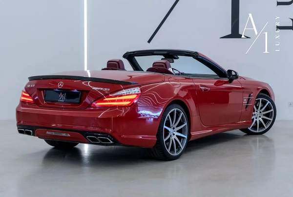 2013 Mercedes SL 63, Excellent Condition, Carbon Fibre Accents, Fully Loaded, GCC Spec