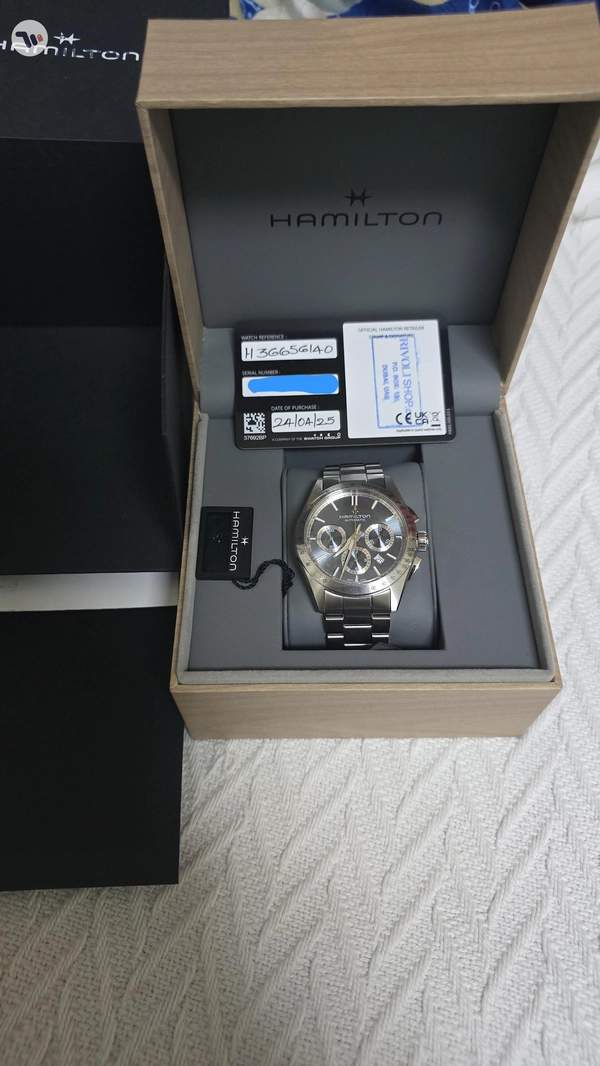 Hamilton jazzmaster performer auto chrono