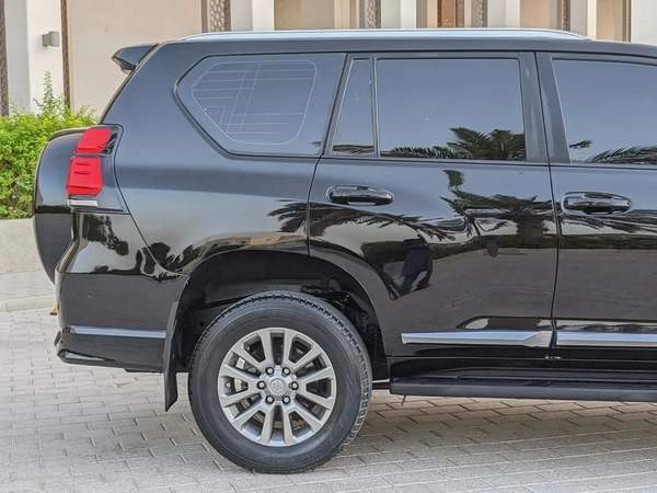 TOYOTA PRADO 2020 GCC V6 IN EXCELLENT CONDITION