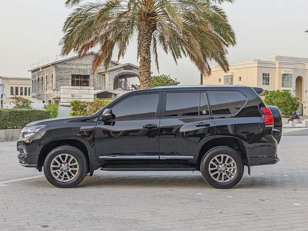 TOYOTA PRADO 2020 GCC V6 IN EXCELLENT CONDITION