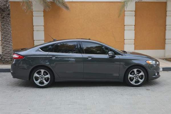 FORD FUSION SE - GCC SPECS - ACCIDENT FREE - FULL SERVICE HISTORY - EXCELENT CONDITION -