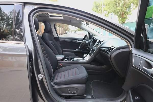 FORD FUSION SE - GCC SPECS - ACCIDENT FREE - FULL SERVICE HISTORY - EXCELENT CONDITION -