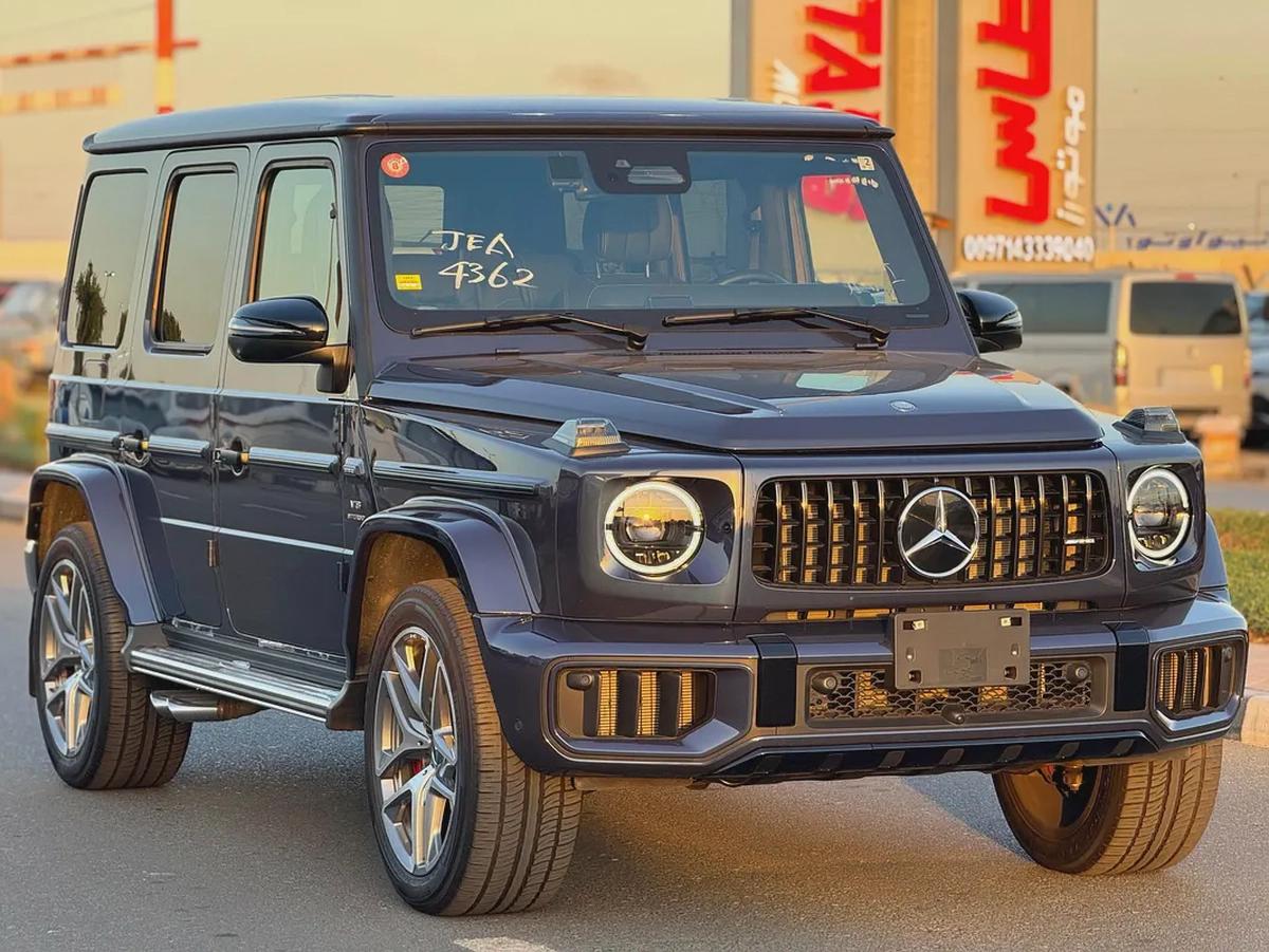 2025 - MERCEDES BENZ G63 - SUPER CLEAN - LIKE NEW - ONLY 6,000 KM-0-0
