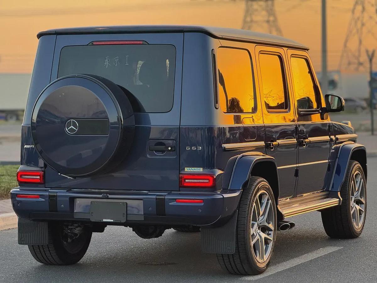2025 - MERCEDES BENZ G63 - SUPER CLEAN - LIKE NEW - ONLY 6,000 KM-6-6
