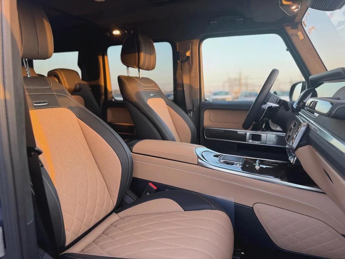 2025 - MERCEDES BENZ G63 - SUPER CLEAN - LIKE NEW - ONLY 6,000 KM-14-14