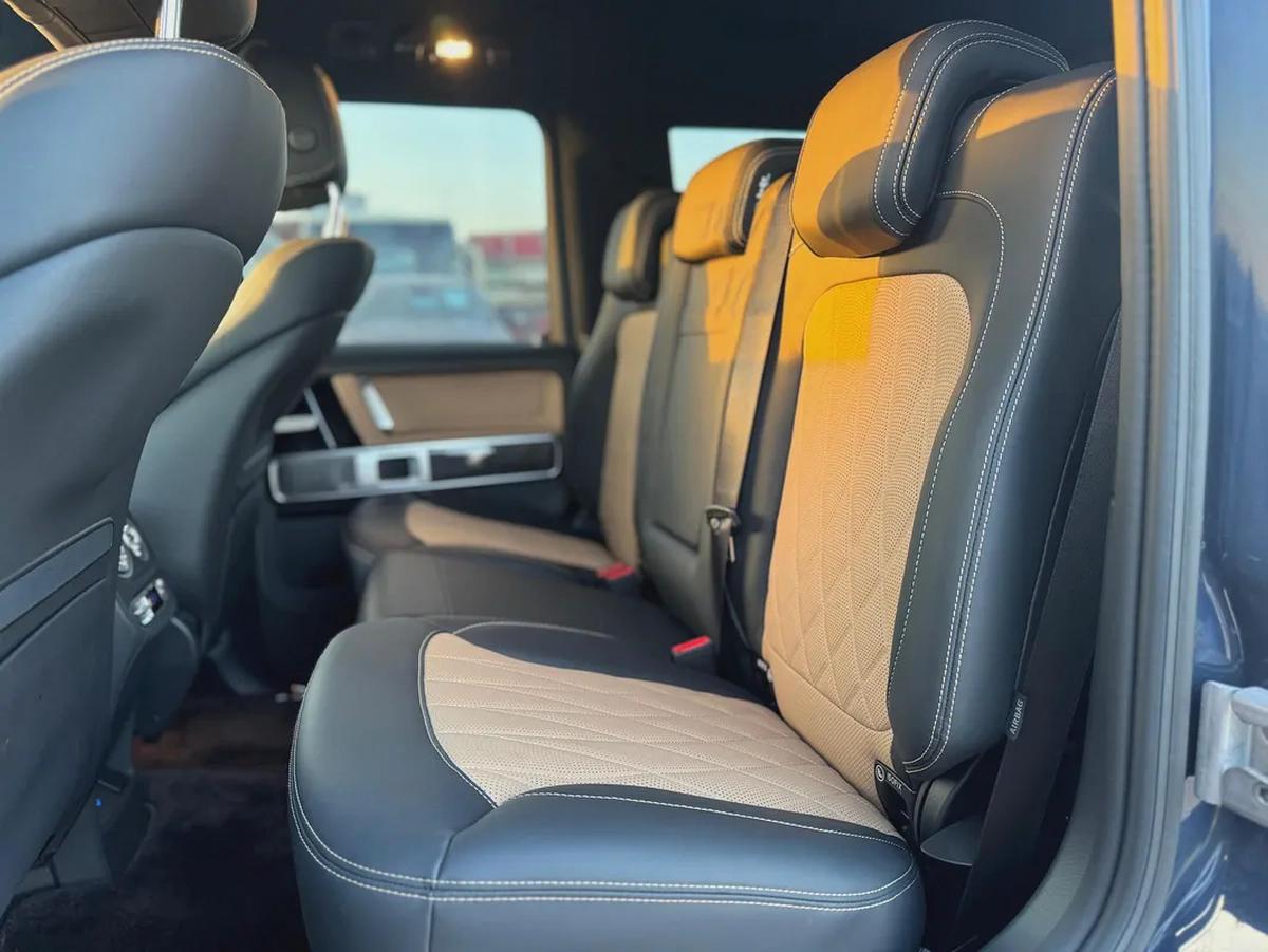 2025 - MERCEDES BENZ G63 - SUPER CLEAN - LIKE NEW - ONLY 6,000 KM-17-17