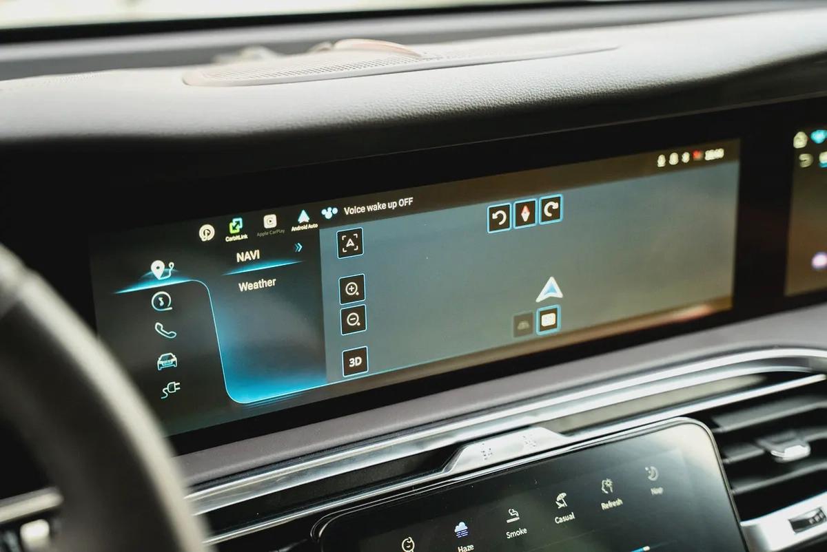 Hongqi E-HS9 Deluxe 2022 Agency Warranty Full Service History GCC-4-4