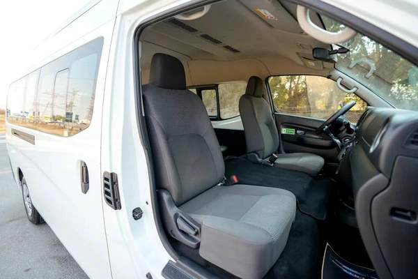 High-Roof 13-Seater Passenger Van | Manual | GCC Specs | Ref#N85144