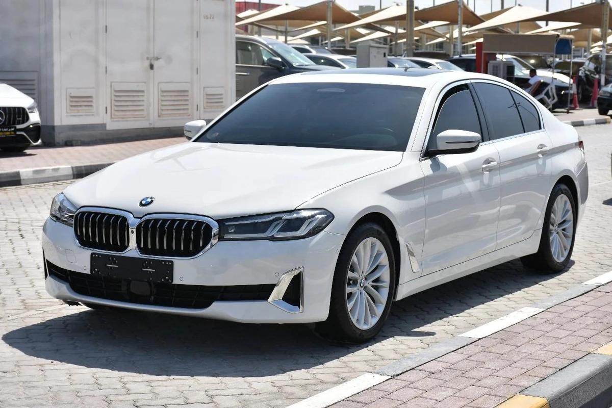 520i RWD 2023 | WHITE-0-0