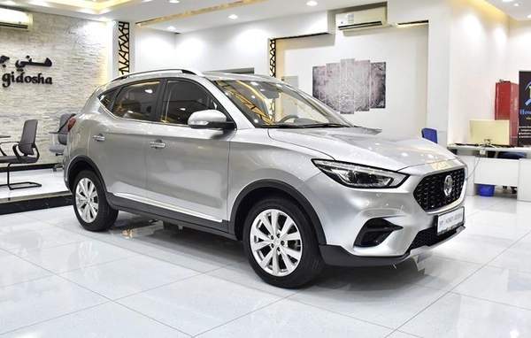 MG ZS ( 2022 Model ) in Silver Color GCC Specs