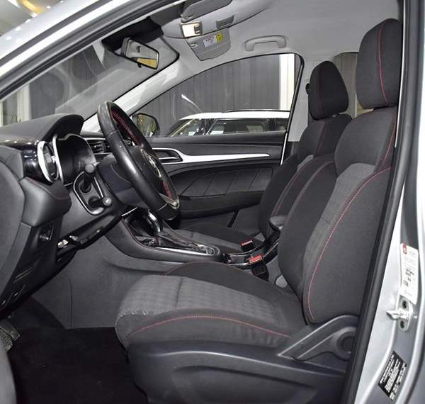 MG ZS ( 2022 Model ) in Silver Color GCC Specs