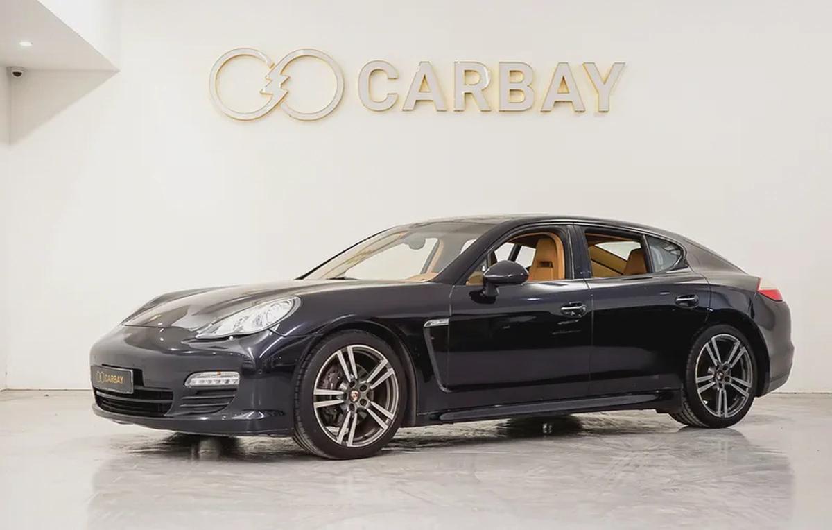 AED 1012 PM | PORSCHE PANAMERA 2012 | 20” TURBO RIMS | CARBON FIBER PACKAGE | 1 YEAR WARRANTY | GCC-0-0